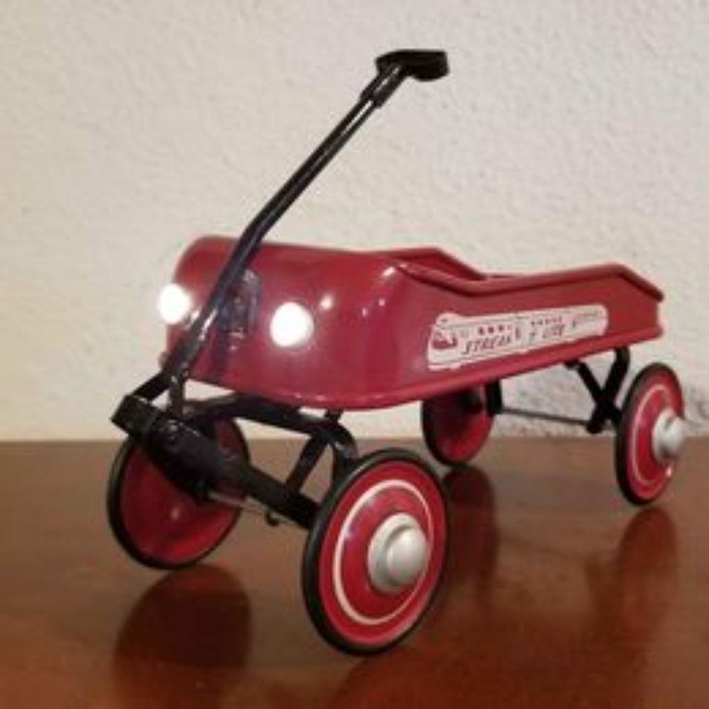 Radio Flyer Streak O Lite #7570 of Limited Edition metal wagon w working lights